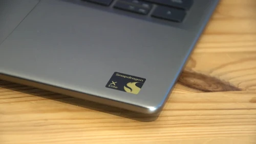 DELL LATITUDE 7455 | 14" Tactile| SNAPDRAGON X ELITE | NPU 45 TOPS | 16GB LPDDR5X | 512GB NVMe