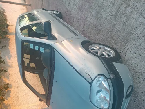 Clio 1.9 2001 Peinture la malle