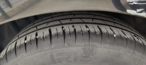 2 Pneu Iris 205/55/16+ 2 pneus Continental