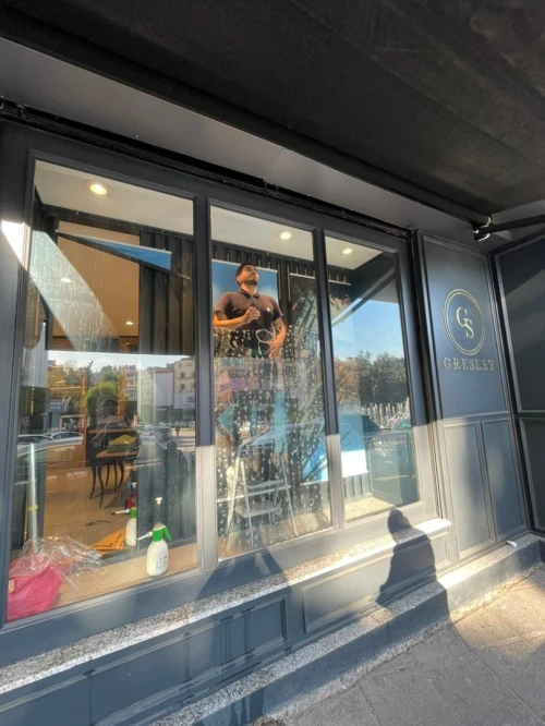 Film solaire Anti UV pour vitrine 