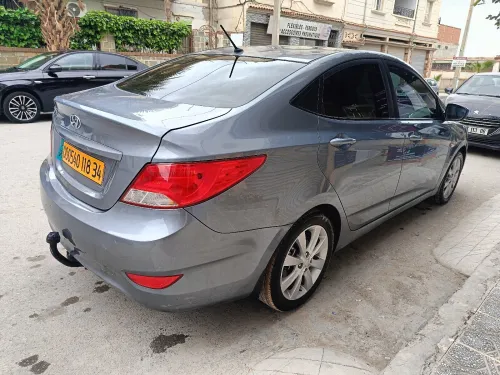 Hyundai Accent RB  4 portes 2018 Accent RB  4 portes