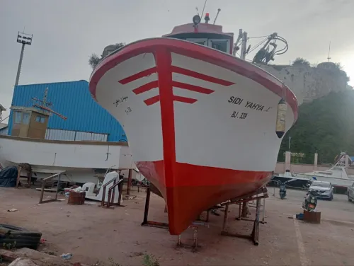 Bateau de pêche 12 m