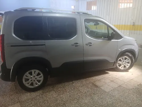 Peugeot Rifter 2021 