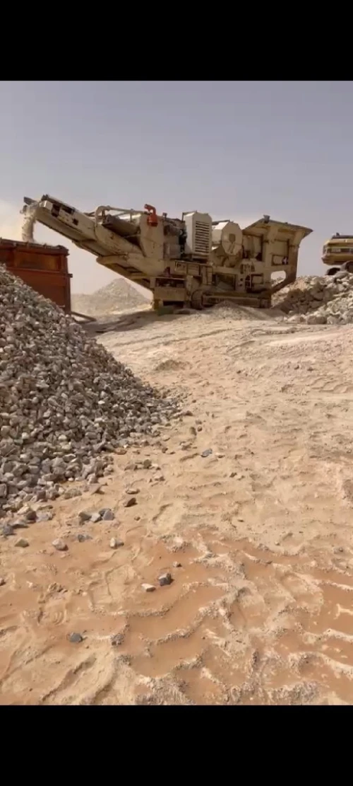 Concasseur mobile Extec à mâchoire 250t crible terex finlay 683 