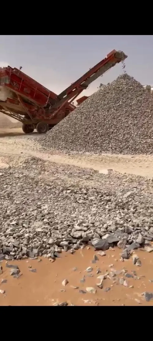 Concasseur mobile Extec à mâchoire 250t crible terex finlay 683 