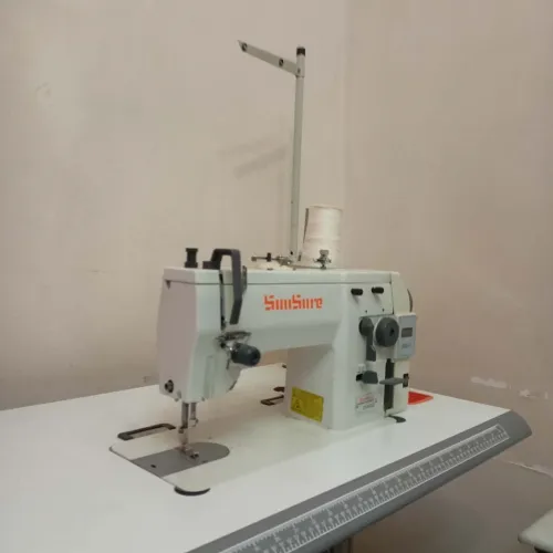 آلة خياطة machine à coudre
