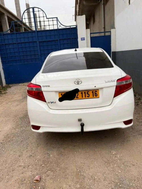 Toyota Yaris Sedan 2015 Style