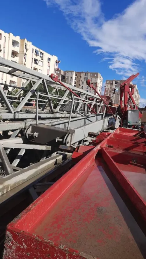Grue à tour