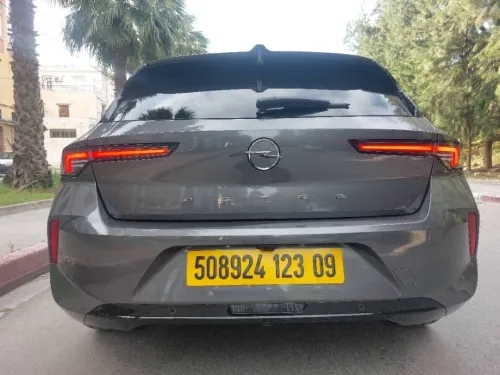 Opel Astra 2023 1,2 ess