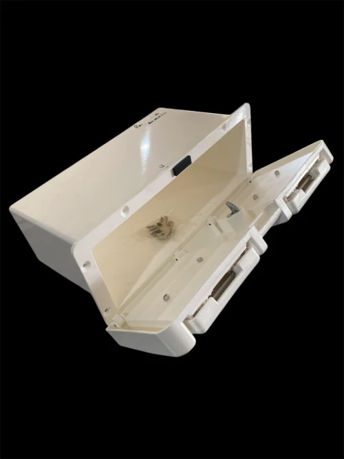 Trappe de rangement pour bateau