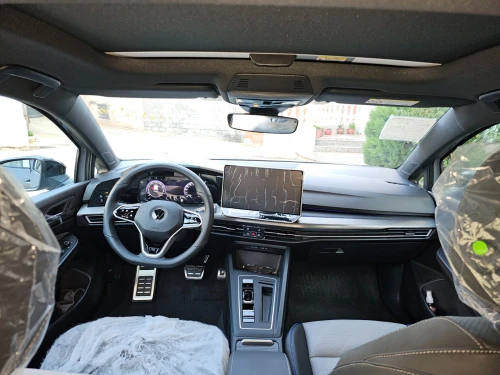 Volkswagen Golf 8 2025 R Black Edition 
