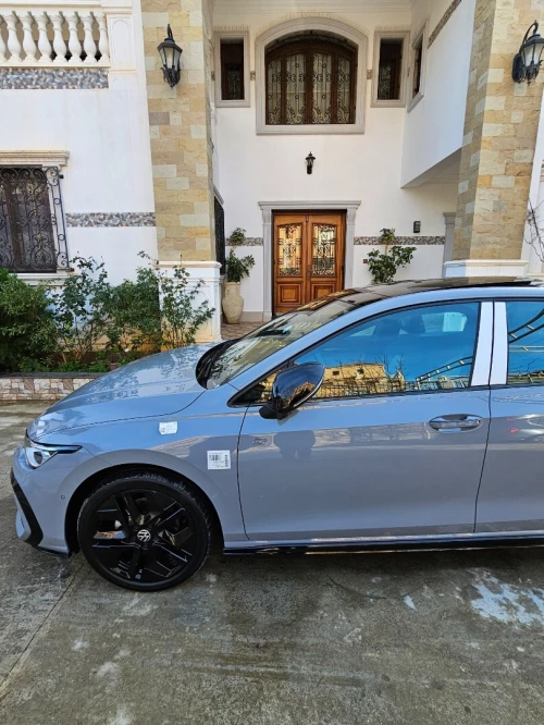 Volkswagen Golf 8 2025 R Black Edition 