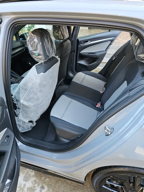 Volkswagen Golf 8 2025 R-Line