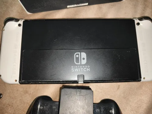 Nintendo switch oled flashée 128 go