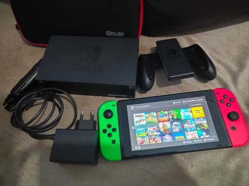 Nintendo switch V2 2022 flashée puce 128 go excellent état
