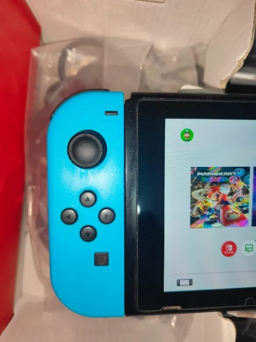Nintendo switch V2 2021 flashée puce 128 go + mode online