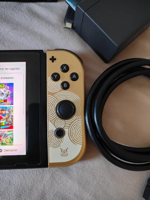Nintendo switch V2 2023 flashée puce 256 go + mode online