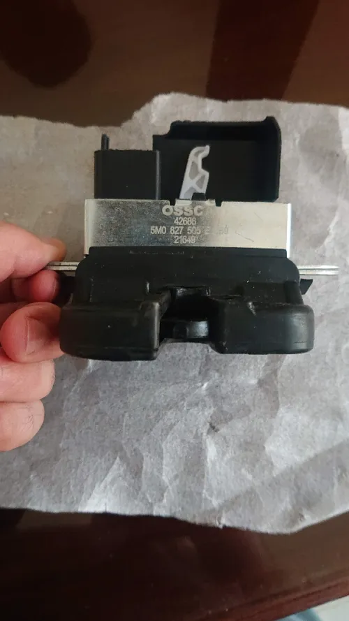 Serrure de hayon VOLKSWAGEN TIGUAN, POLO, GOLF, PASSAT