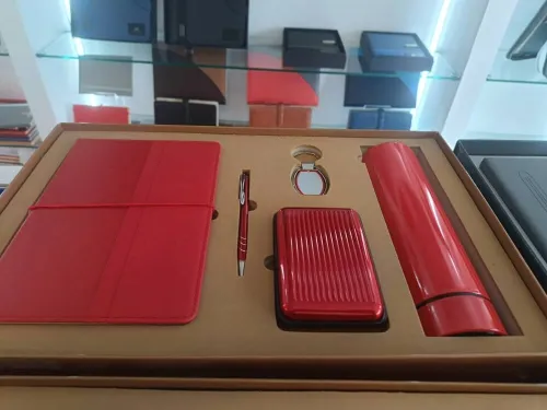 COFRRET PERSONNALISE CADEAU ENTREPRISE