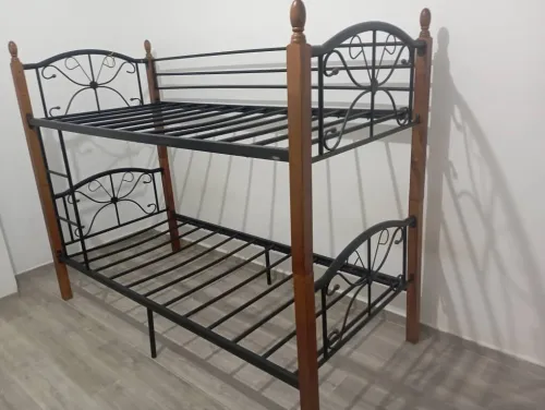 Lit superposé en fer forgé et bois , modulable en 2 lits simples !