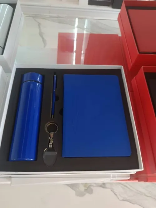 COFRRET PERSONNALISE CADEAU ENTREPRISE
