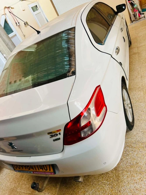 Peugeot 301 2014 Allure