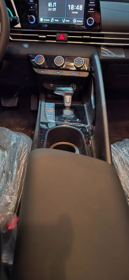 Hyundai Elantra 2025 Glx