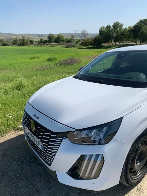 Peugeot 208 2024 208 hybrid allure