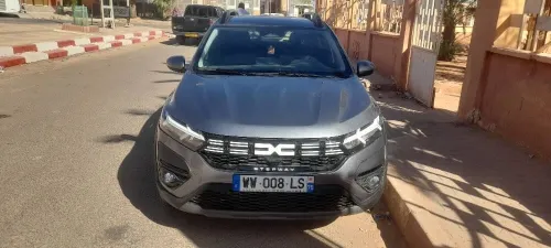 Dacia Sandero 2025 Stepway Expression plus