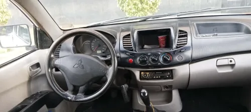 Mitsubishi L200 2011 L200