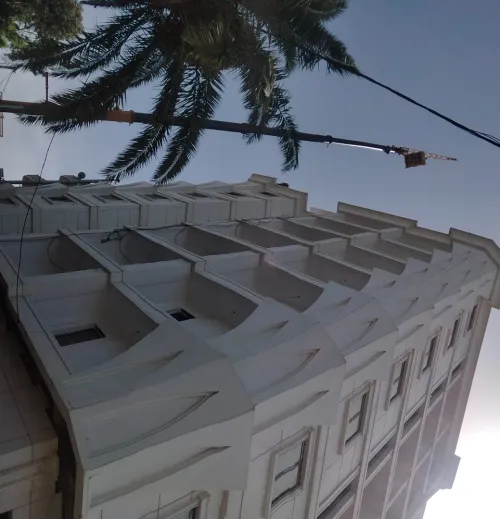Location grue mobile avec une hauteur plus que 50m 