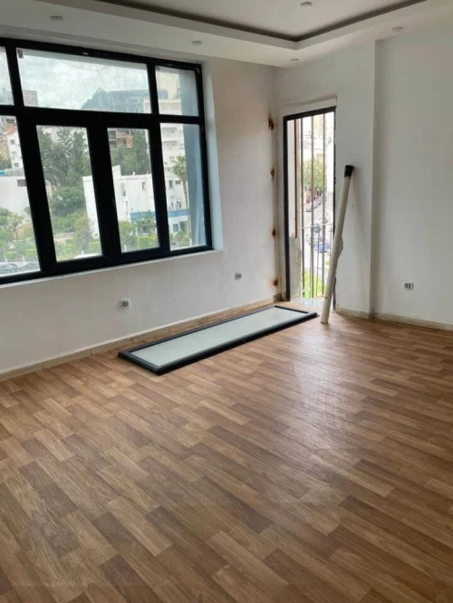 Location Appartement Niveau de villa F5 Alger Hydra