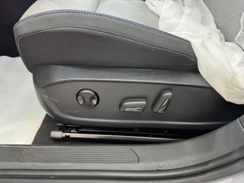Volkswagen Golf 8 2025 R-Line