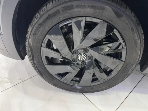 Volkswagen Tahru 2025 XR TURBO FULL OPTION