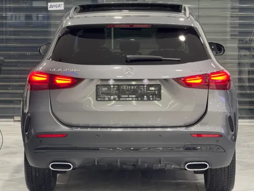 Mercedes GLA 2024 250e 4 MATIC FULL OPTION