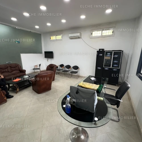 Vente Local Oran Es senia