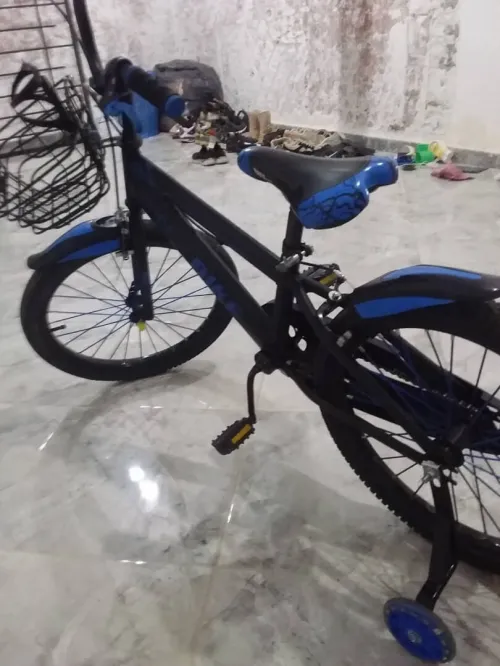 Vélo BMX 20 pouces 