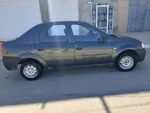 Dacia Logan 2008 لاباز