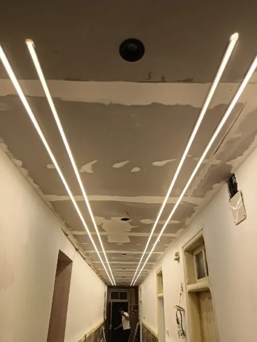 Faux plafond démontable 60×60. Pvc