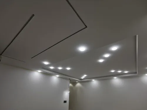 Faux plafond démontable 60×60. Pvc