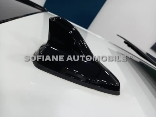 Volkswagen Golf 8 2023 𝐑-𝐋𝐈𝐍𝐄- Edition 𝗕𝗟𝗔𝗖𝗞 ✪ KeyLess - Chargeur Téléphone sans fil ✪
