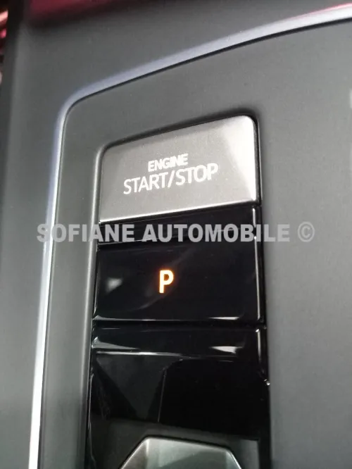 Volkswagen Golf 8 2025 R-Line Full Options ✪ 𝗦𝗶𝗲̀𝗴𝗲𝘀 𝗲́𝗹𝗲𝗰𝘁𝗿𝗶𝗾𝘂𝗲 𝗠𝗲́𝗺𝗼𝗶𝗿𝗲 + 𝗧𝗼𝗶𝘁 𝗢𝘂𝘃𝗿𝗮𝗻𝘁 𝗲́𝗹𝗲𝗰𝘁𝗿𝗶𝗾𝘂𝗲 ✪