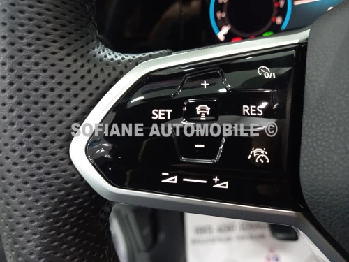 Volkswagen Golf 8 2025 R-LINE (𝘽𝙇𝘼𝘾𝙆 𝙀́𝘿𝙄𝙏𝙄𝙊𝙉) FULL OPTIONS ✪ LED CALANDRE AVANT - INSERTIONS PIANO-BLACK ✪