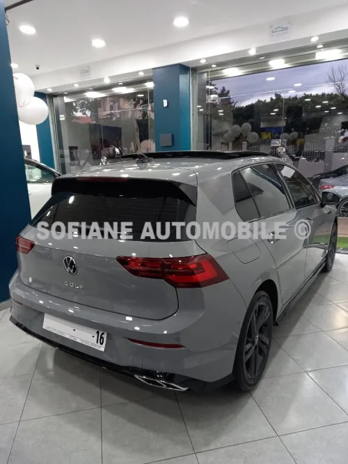 Volkswagen Golf 8 2025 R-Line