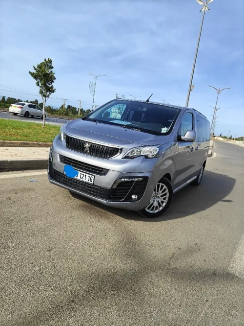 Peugeot Expert 2021 