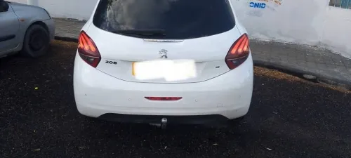 Peugeot 208 2015 Access Facelift