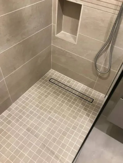 construction Douche italienne véhiculé