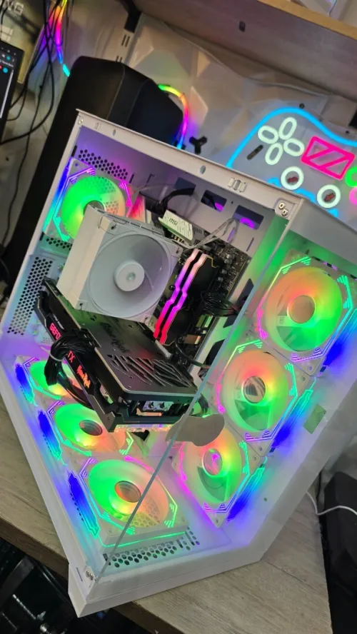 Rx 6700XT 12GB Rtx 3080 10gb 