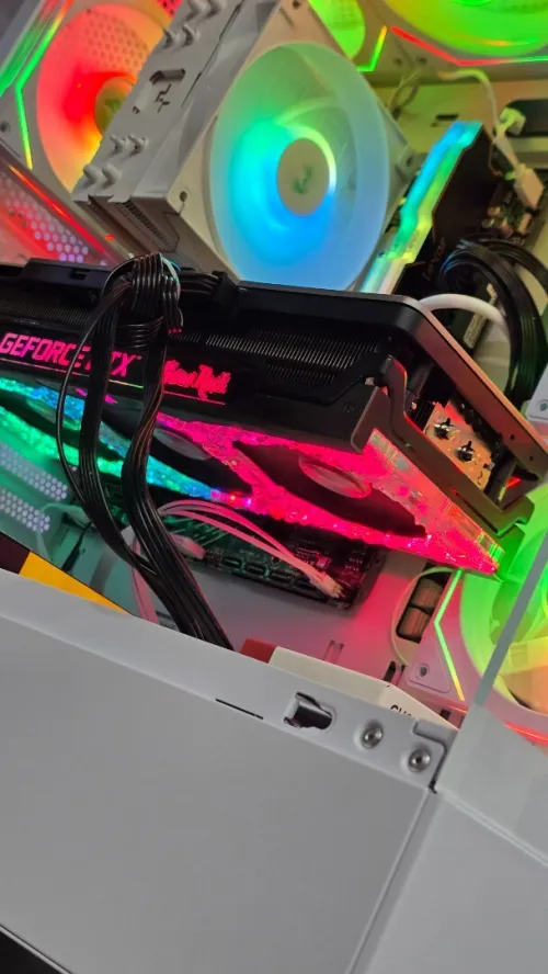 Rx 6700XT 12GB Rtx 3080 10gb 