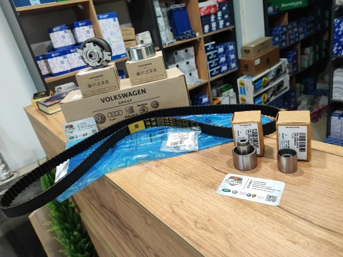 Kit de distribution VAG Golf 6 CADDY PASSAT leon Tiguan A3 Octavia 03L